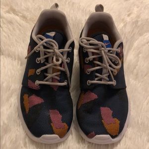 Nike Shoes - Sneakers Nike Shoes - Sneakers